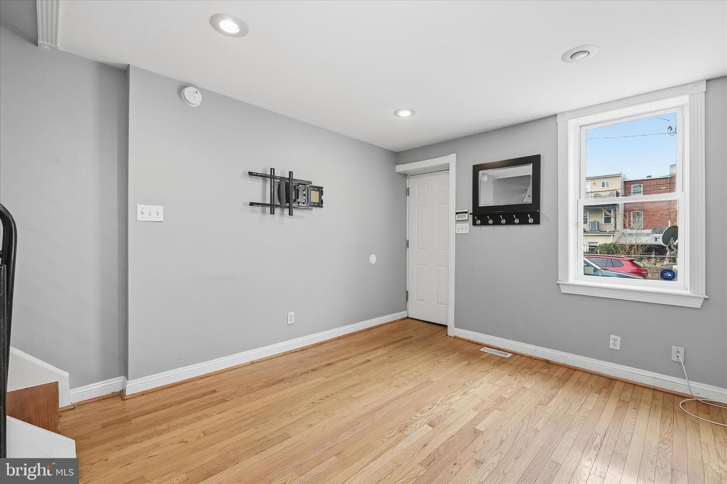 1621 Olive Street photo 4