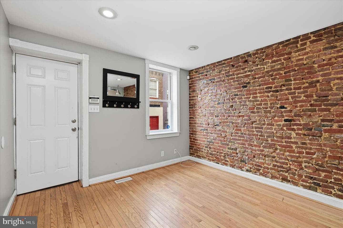 1621 Olive Street photo 7