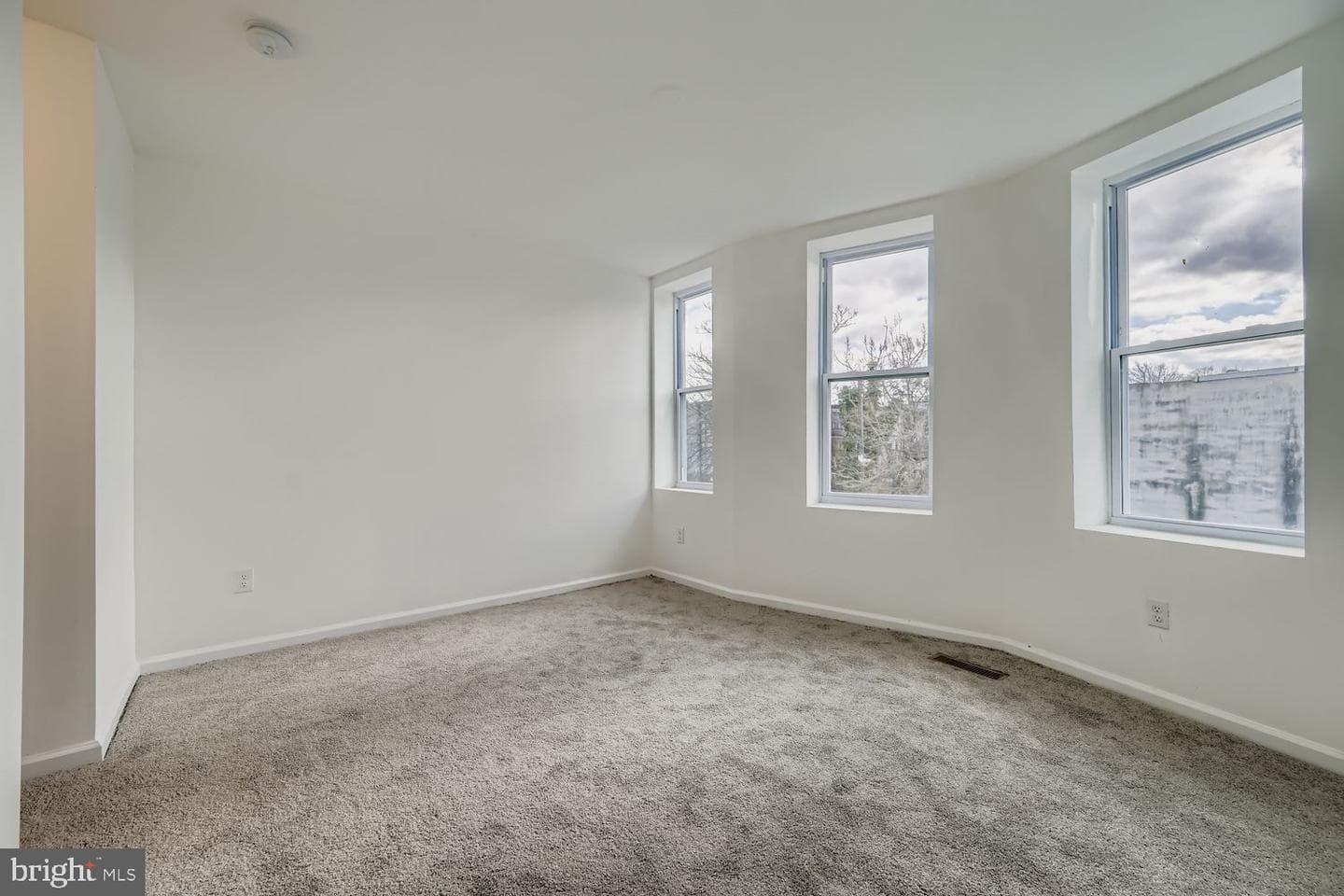 1006 E 20th Street photo 13