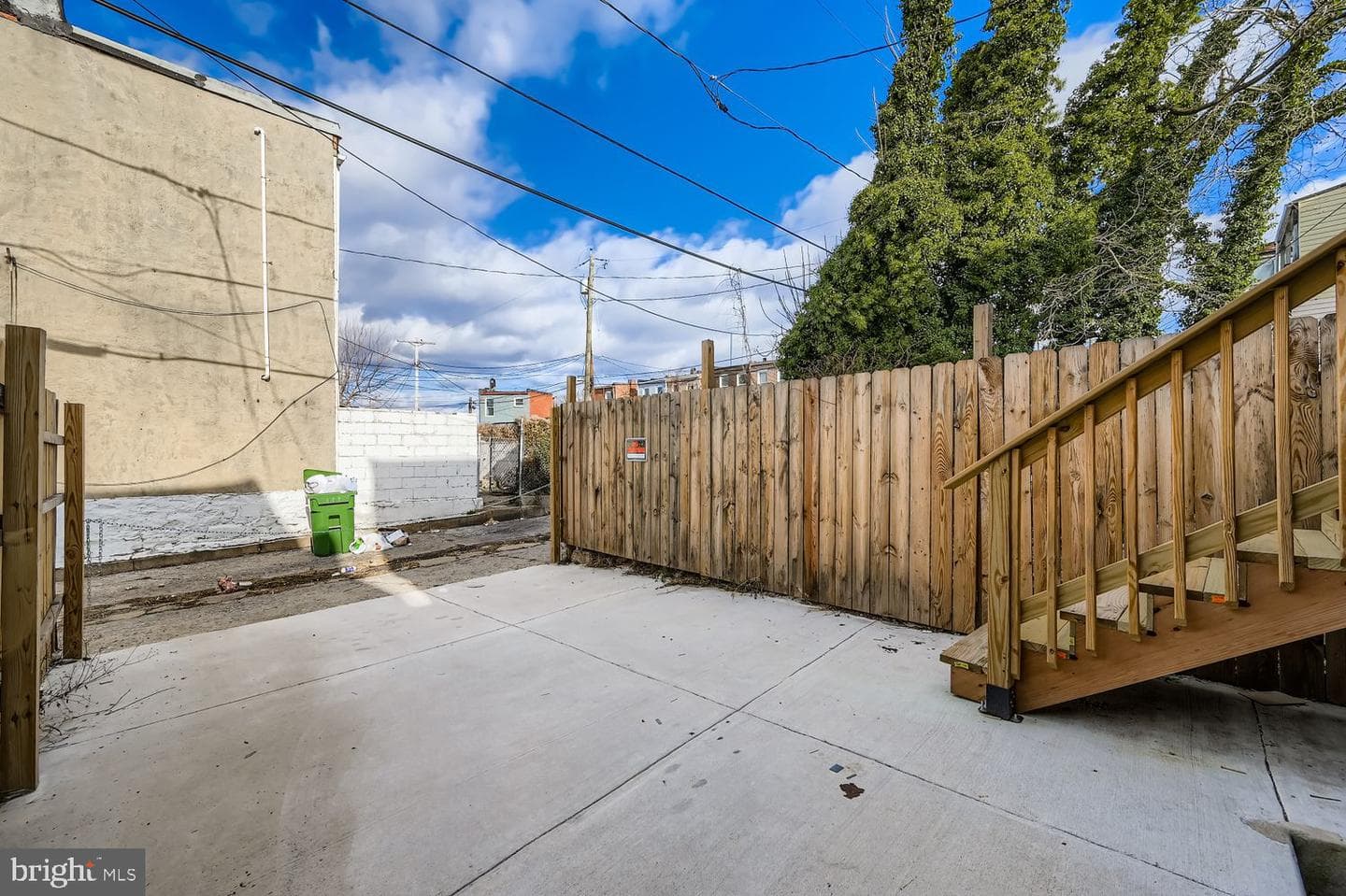 1006 E 20th Street photo 23