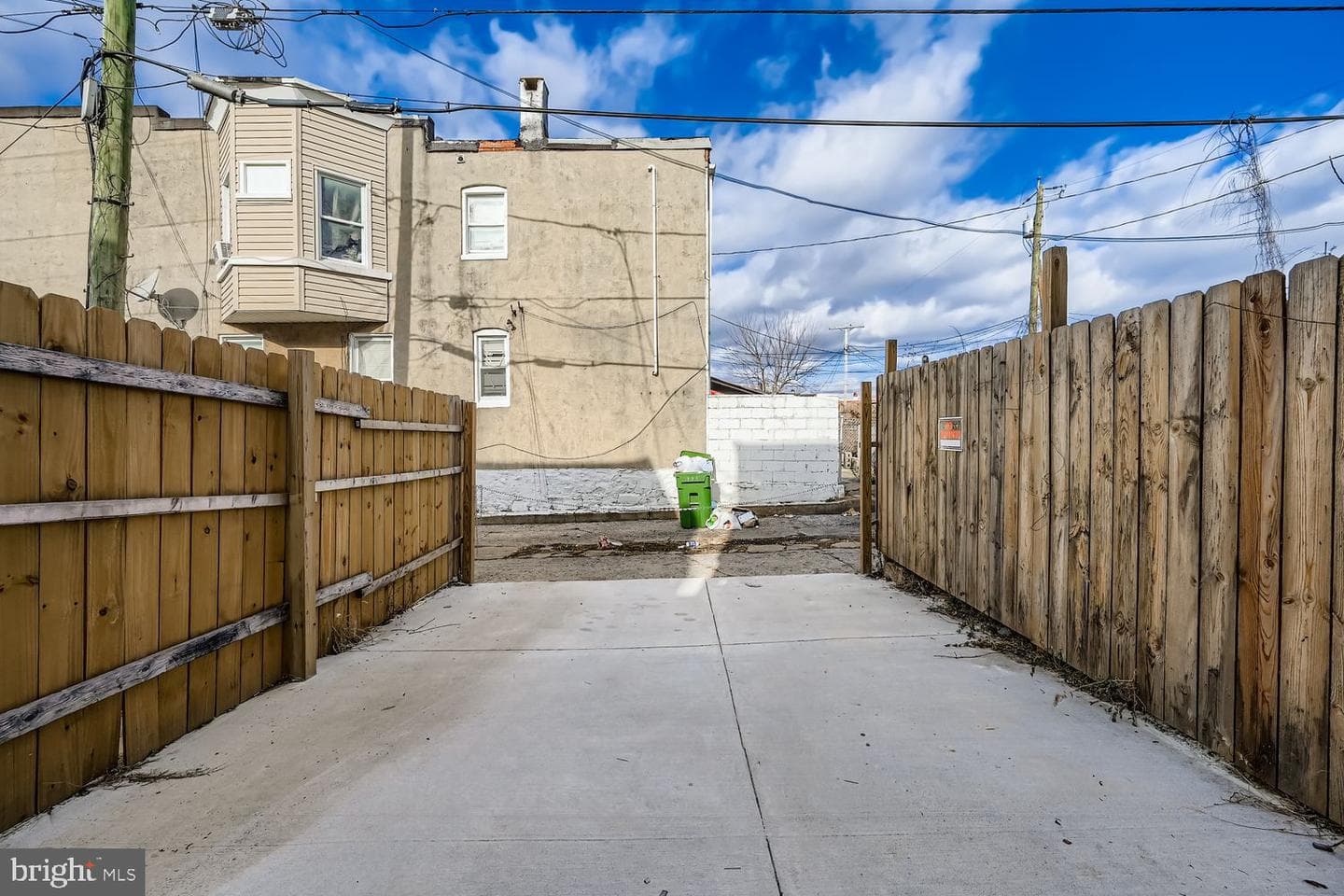1006 E 20th Street photo 24