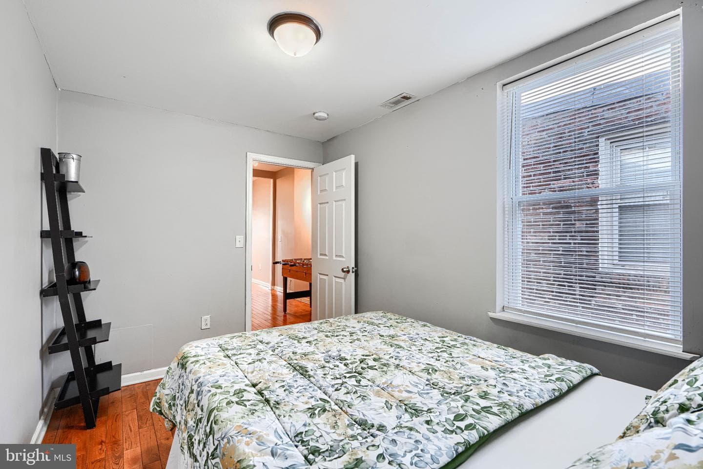1410 E Oliver Street photo 31
