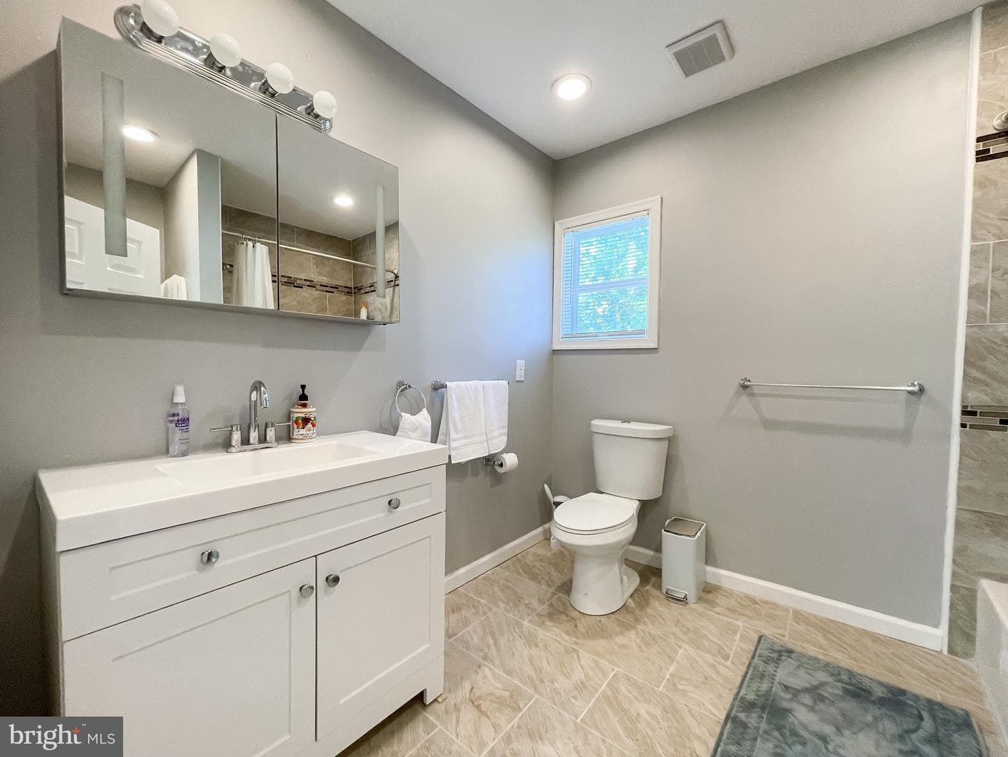 1701 Spence Street photo 13