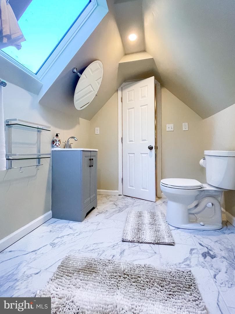 1701 Spence Street photo 23