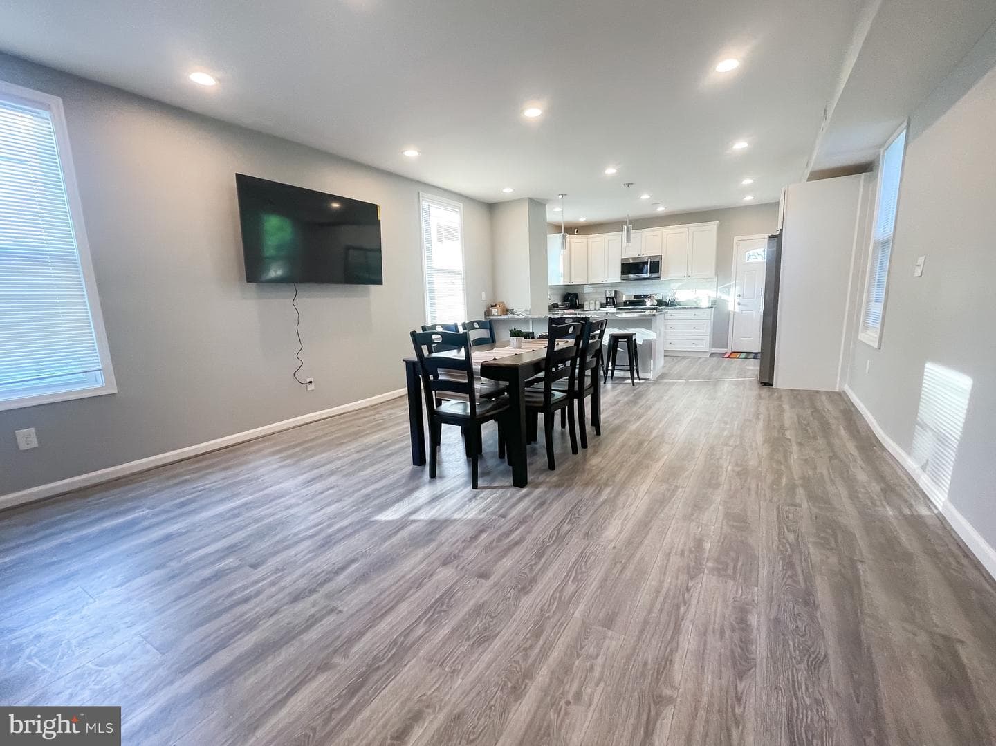 1701 Spence Street photo 7