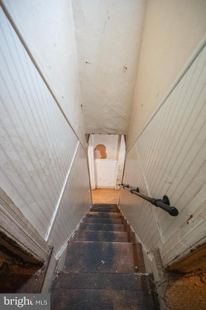 1208 Sargeant Street photo 7