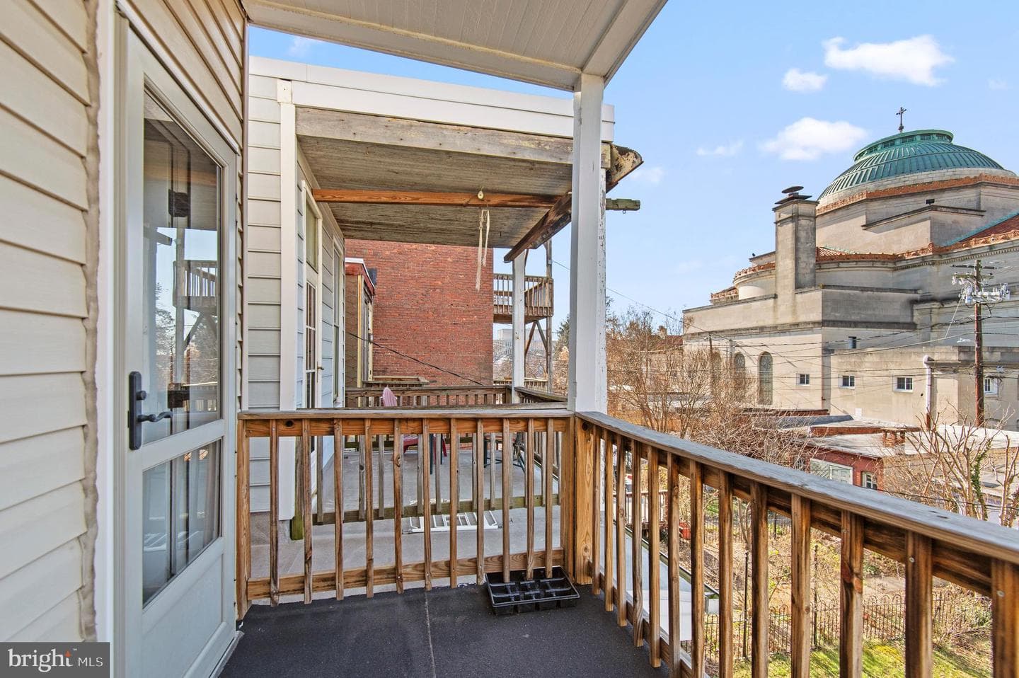 2838 Saint Paul Street photo 25