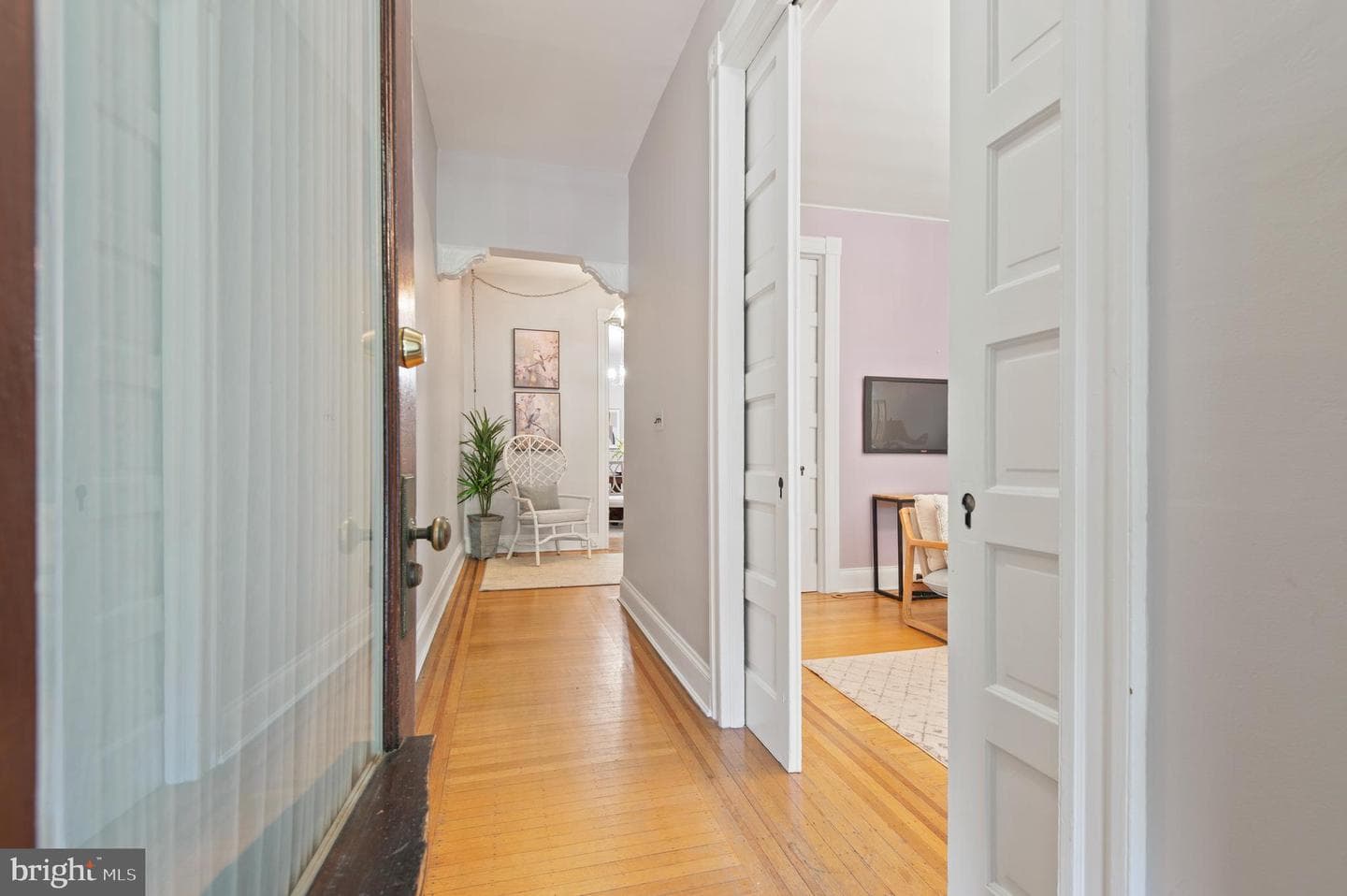 2838 Saint Paul Street photo 4