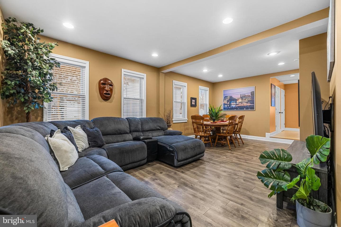 3203 Taylor Avenue photo 8