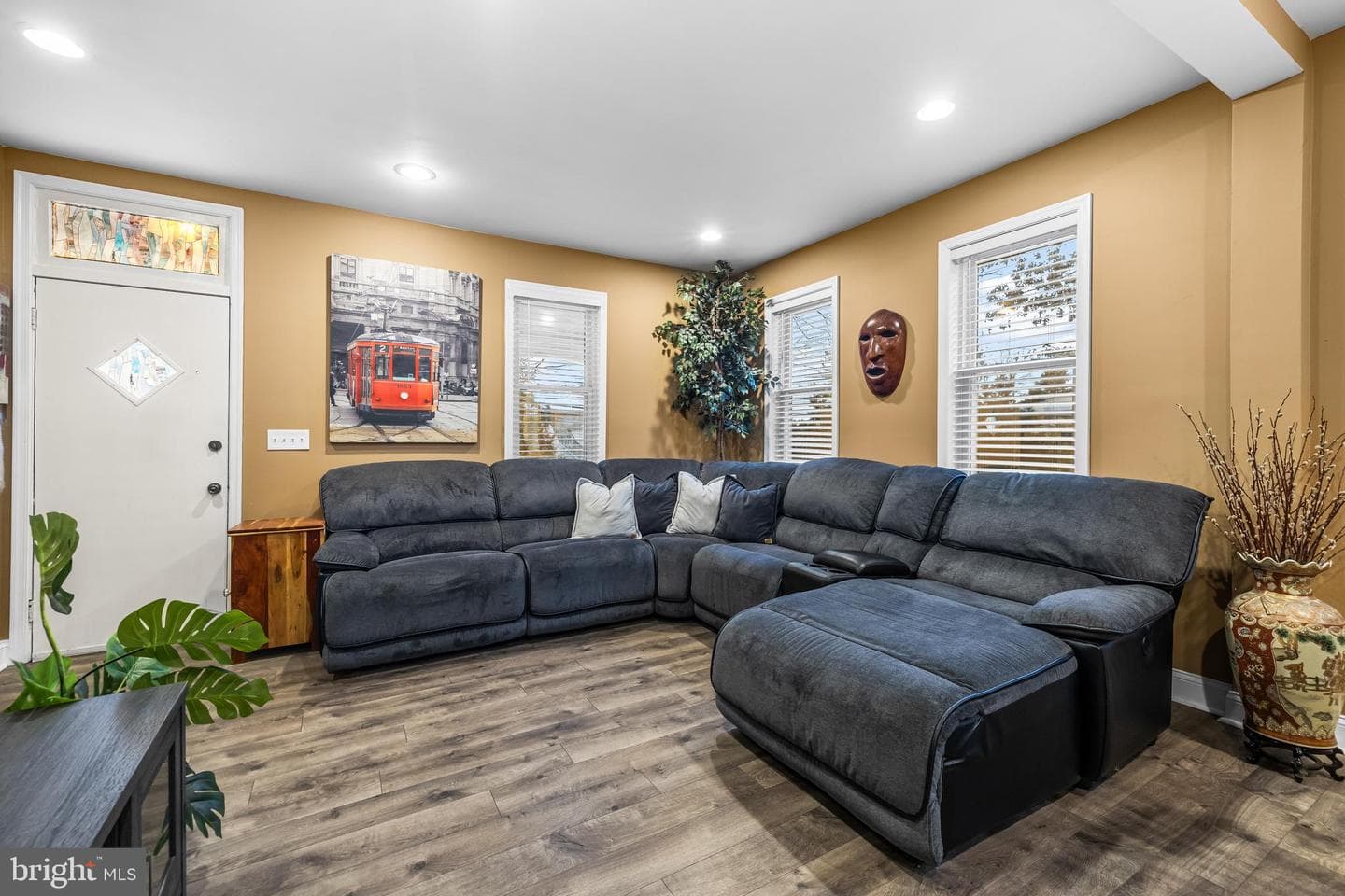 3203 Taylor Avenue photo 9
