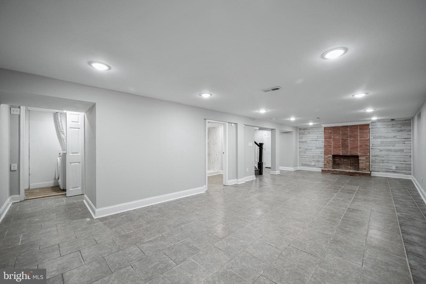 6303 Moyer Avenue photo 33