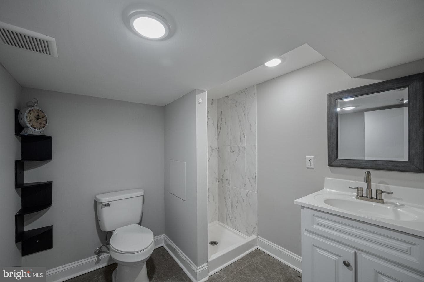 6303 Moyer Avenue photo 34