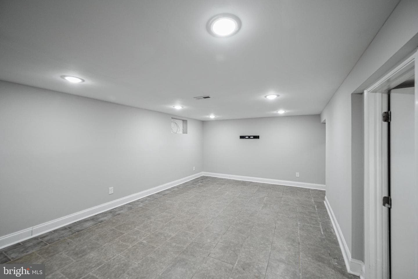 6303 Moyer Avenue photo 35