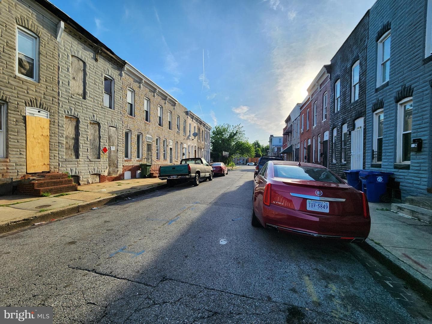 1919 Christian St photo 3