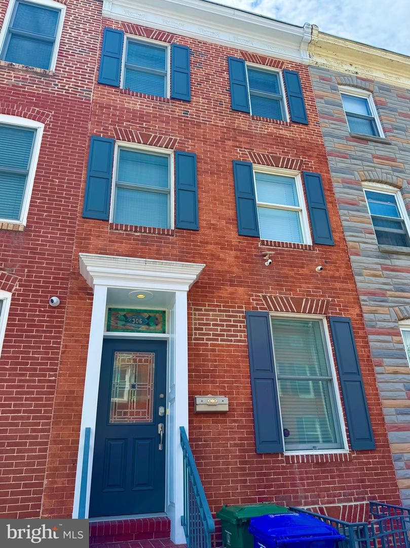 306 S Exeter Street photo 2