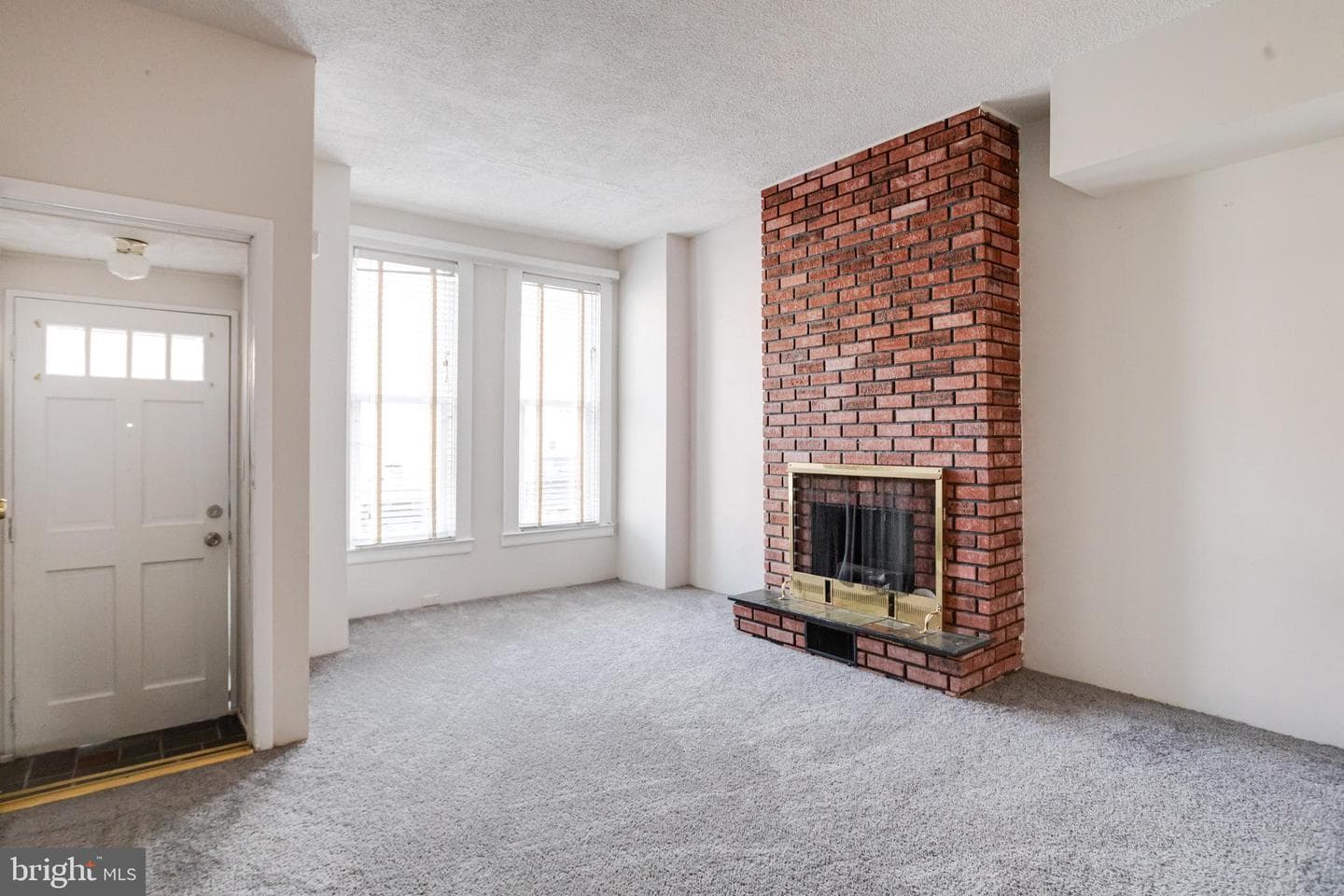 1313 James Street photo 2