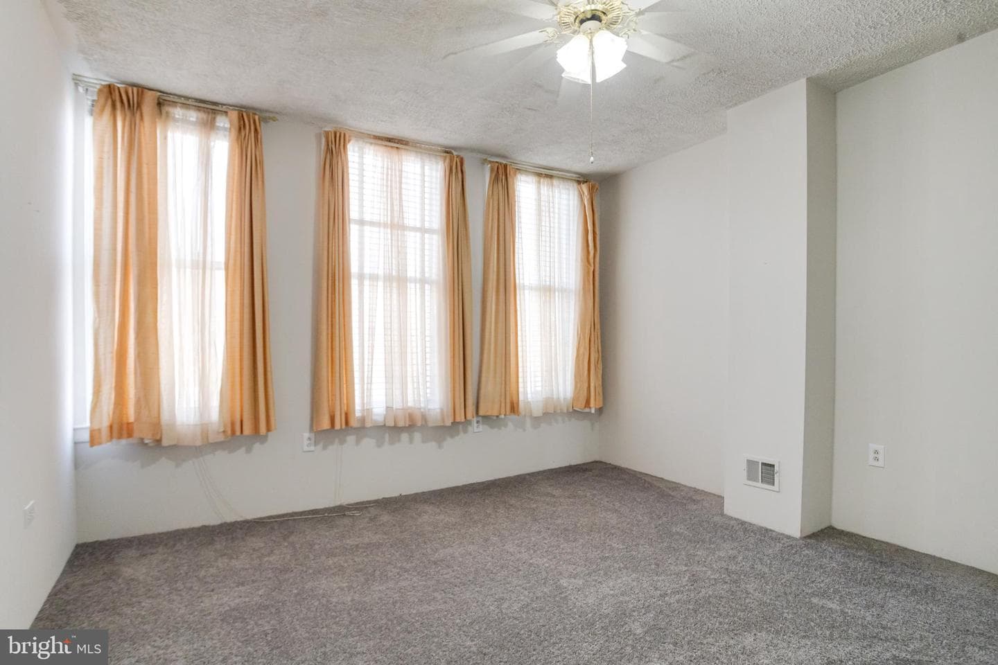 1313 James Street photo 22