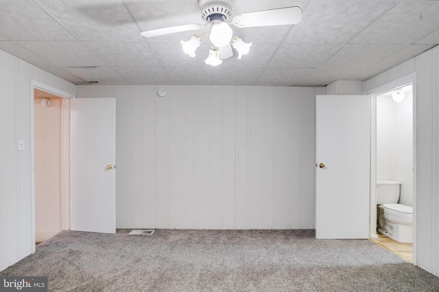 1313 James Street photo 30