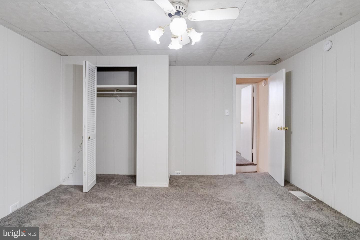 1313 James Street photo 32