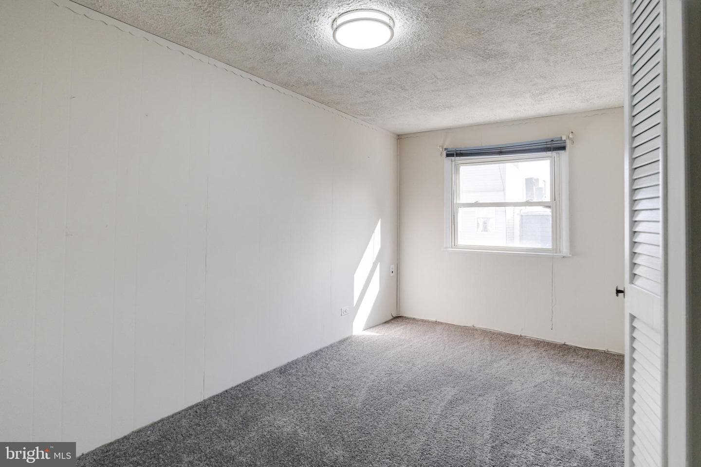 1313 James Street photo 33