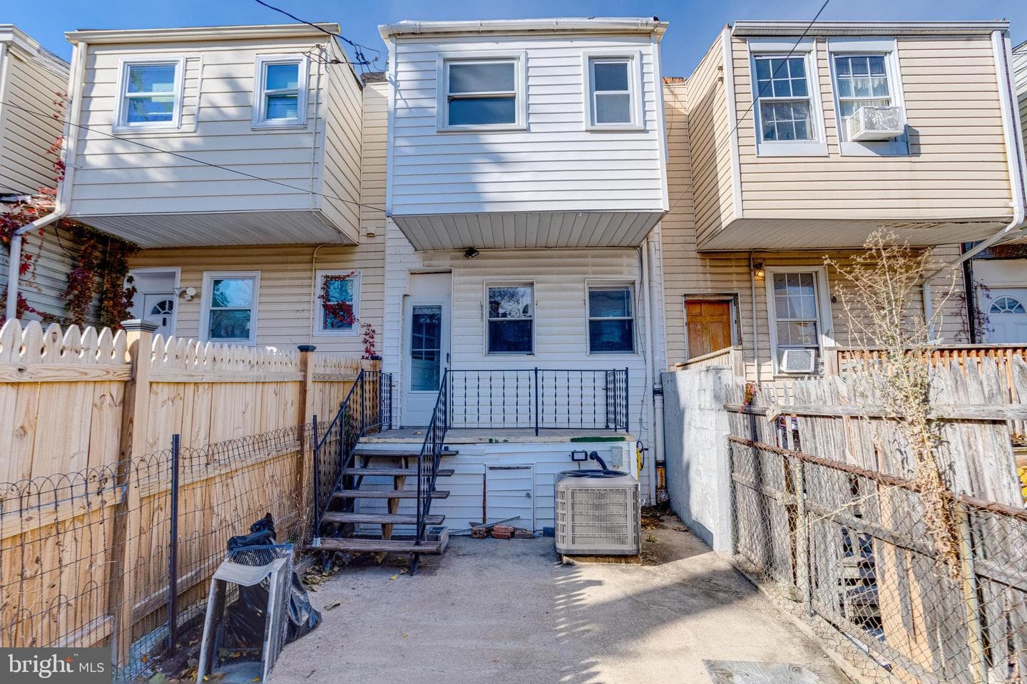 1313 James Street photo 54