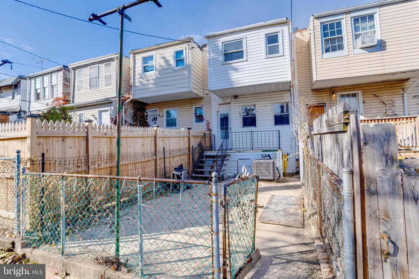 1313 James Street photo 55