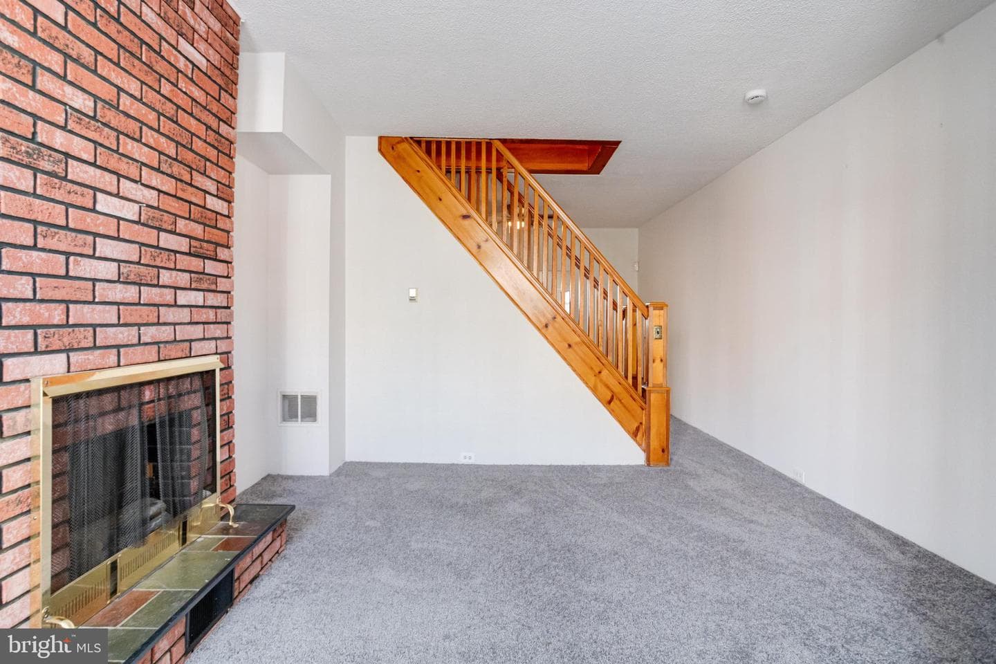 1313 James Street photo 6