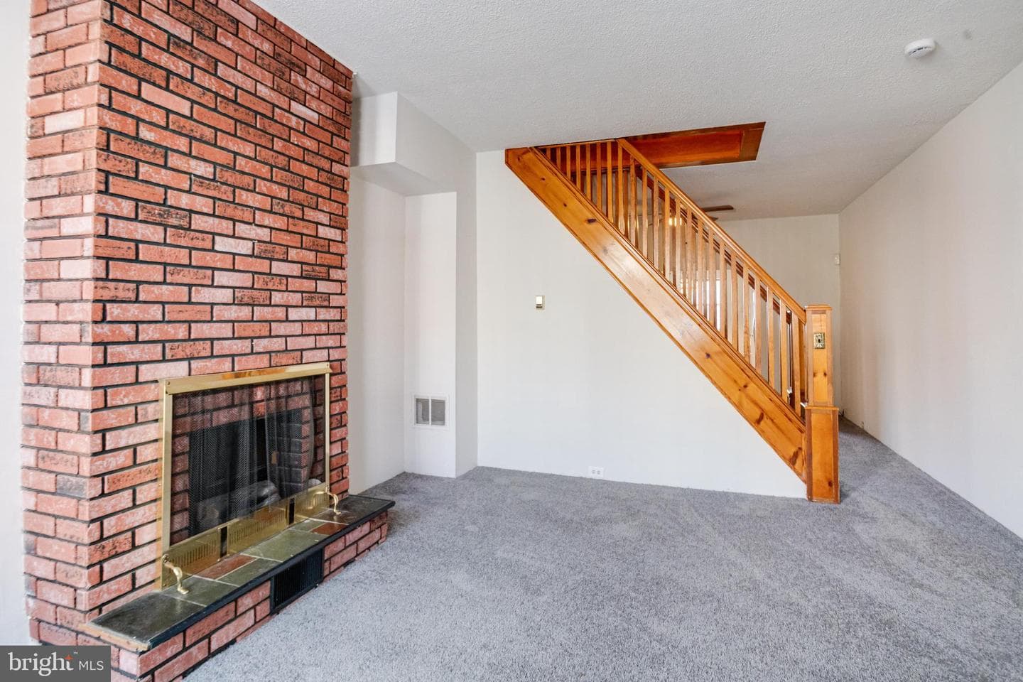 1313 James Street photo 7