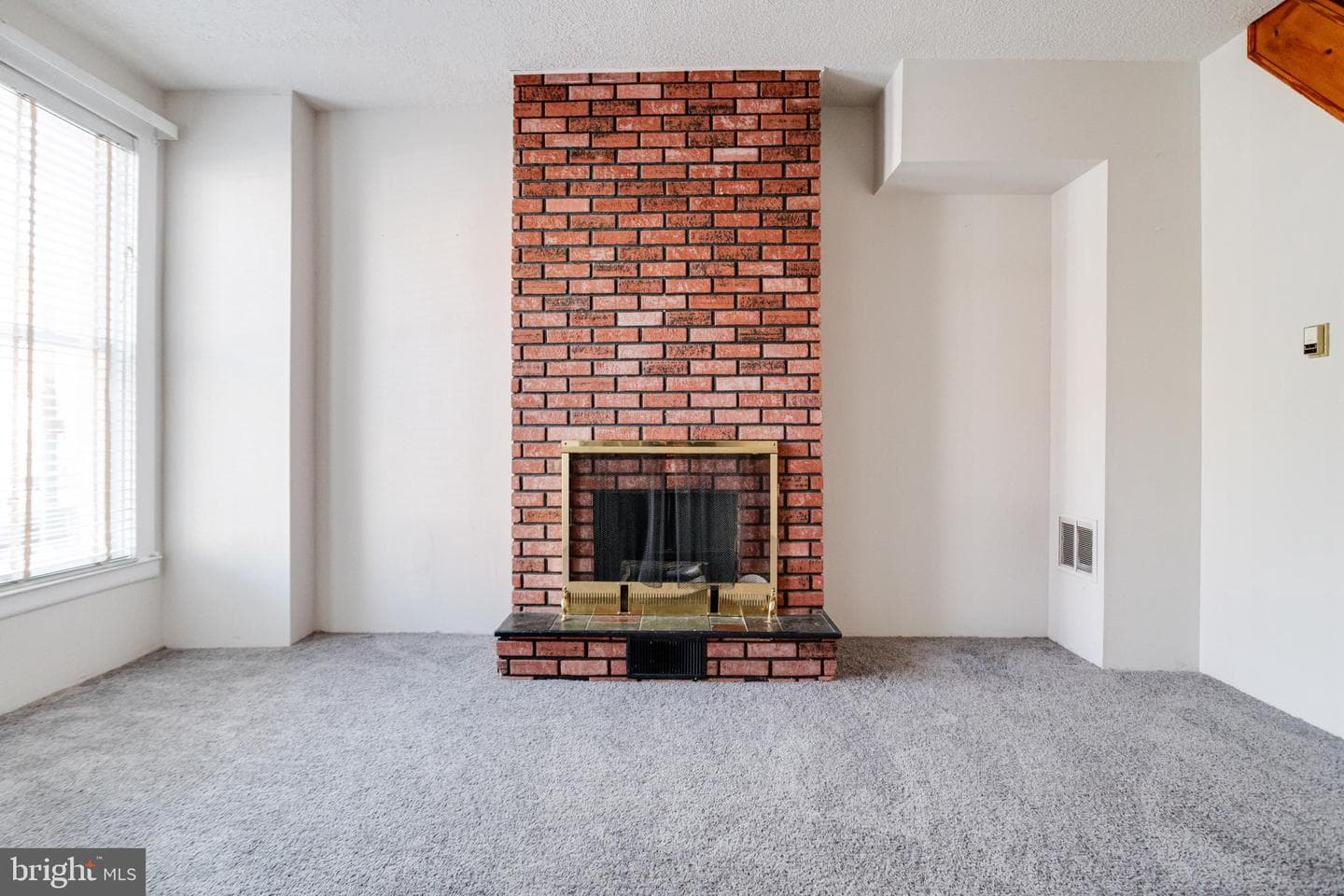 1313 James Street photo 8