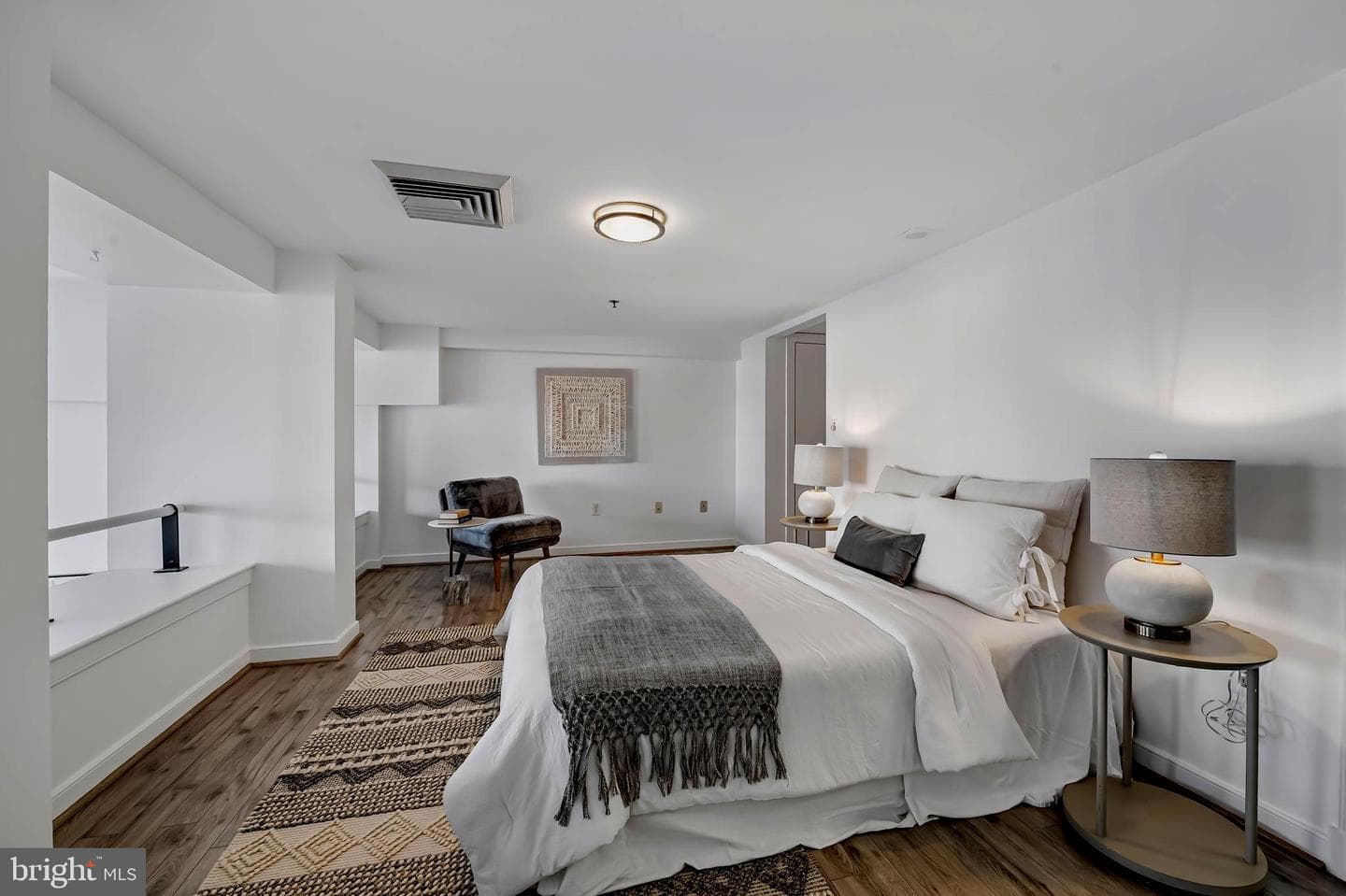 2901 Boston Street #204 photo 27