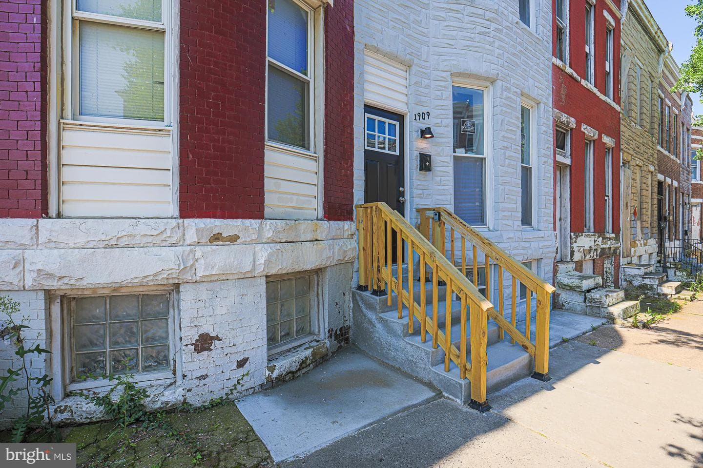 1909 Mosher Street photo 40