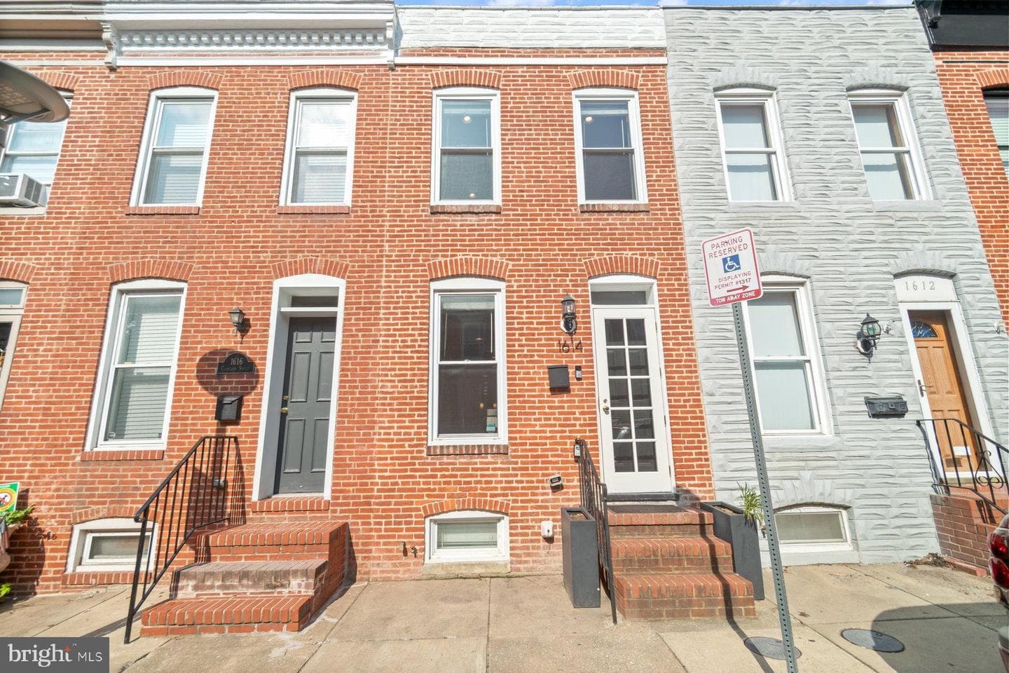 1614 Clarkson Street photo 2