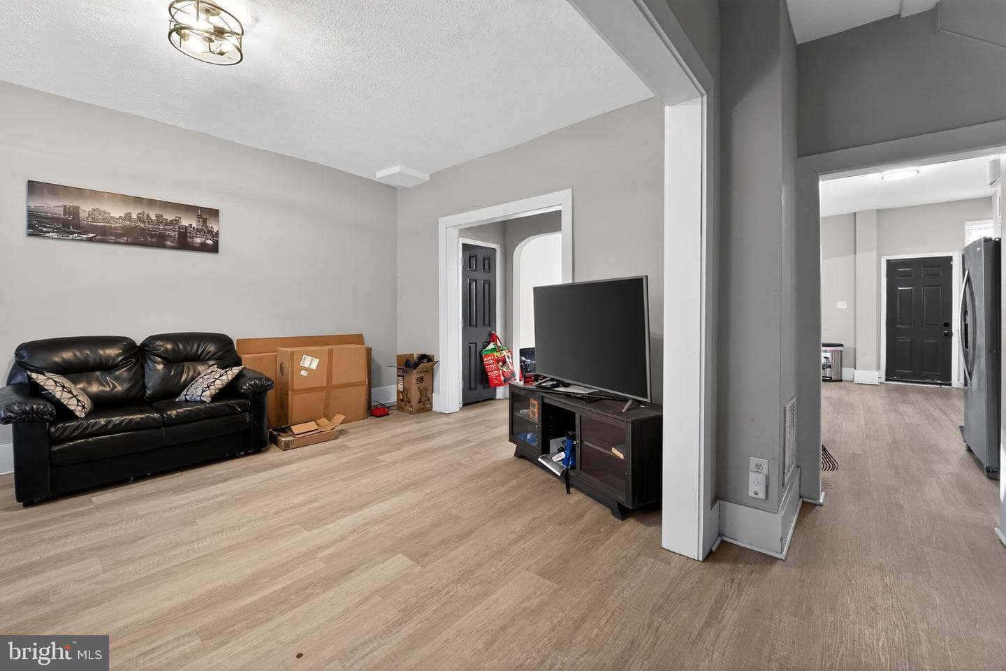 2483 Shirley Avenue photo 10