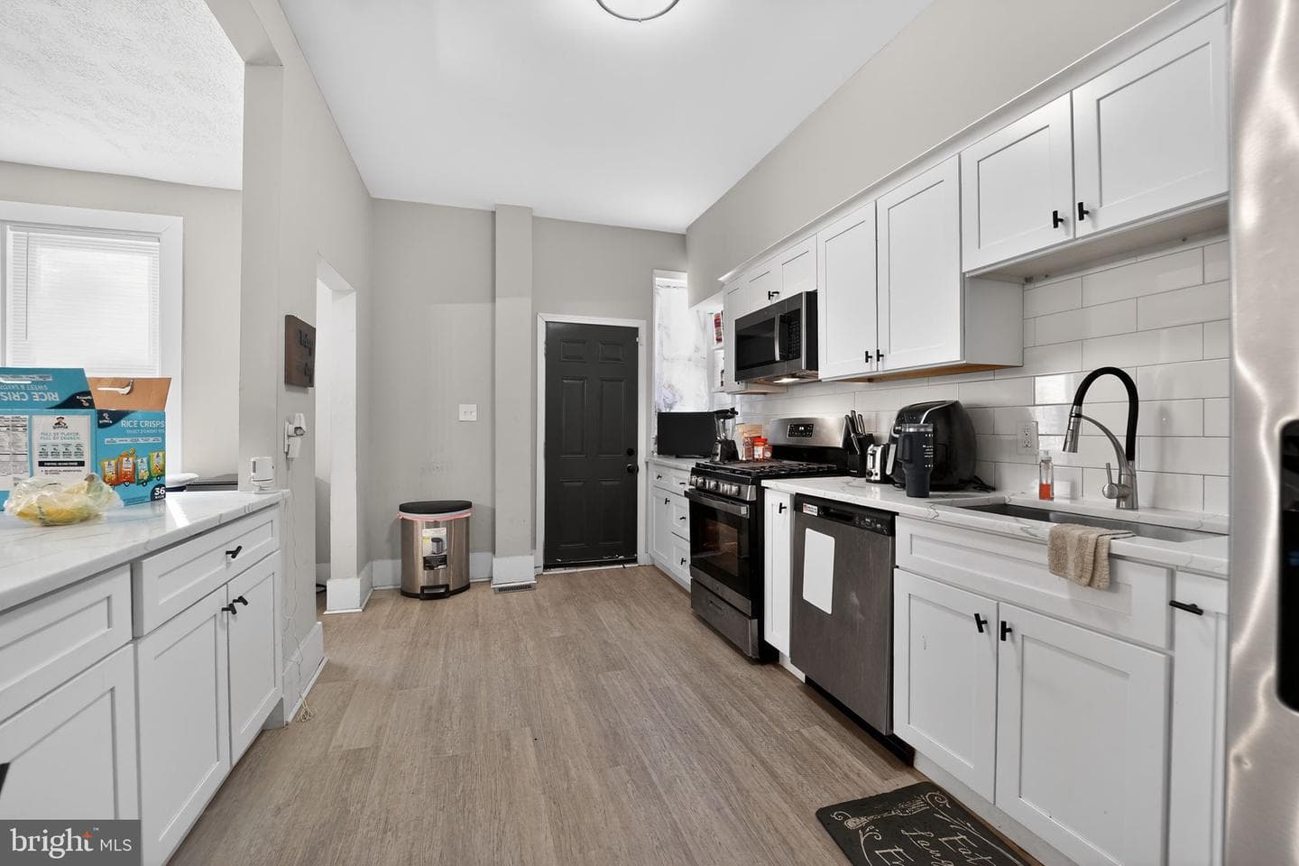 2483 Shirley Avenue photo 16