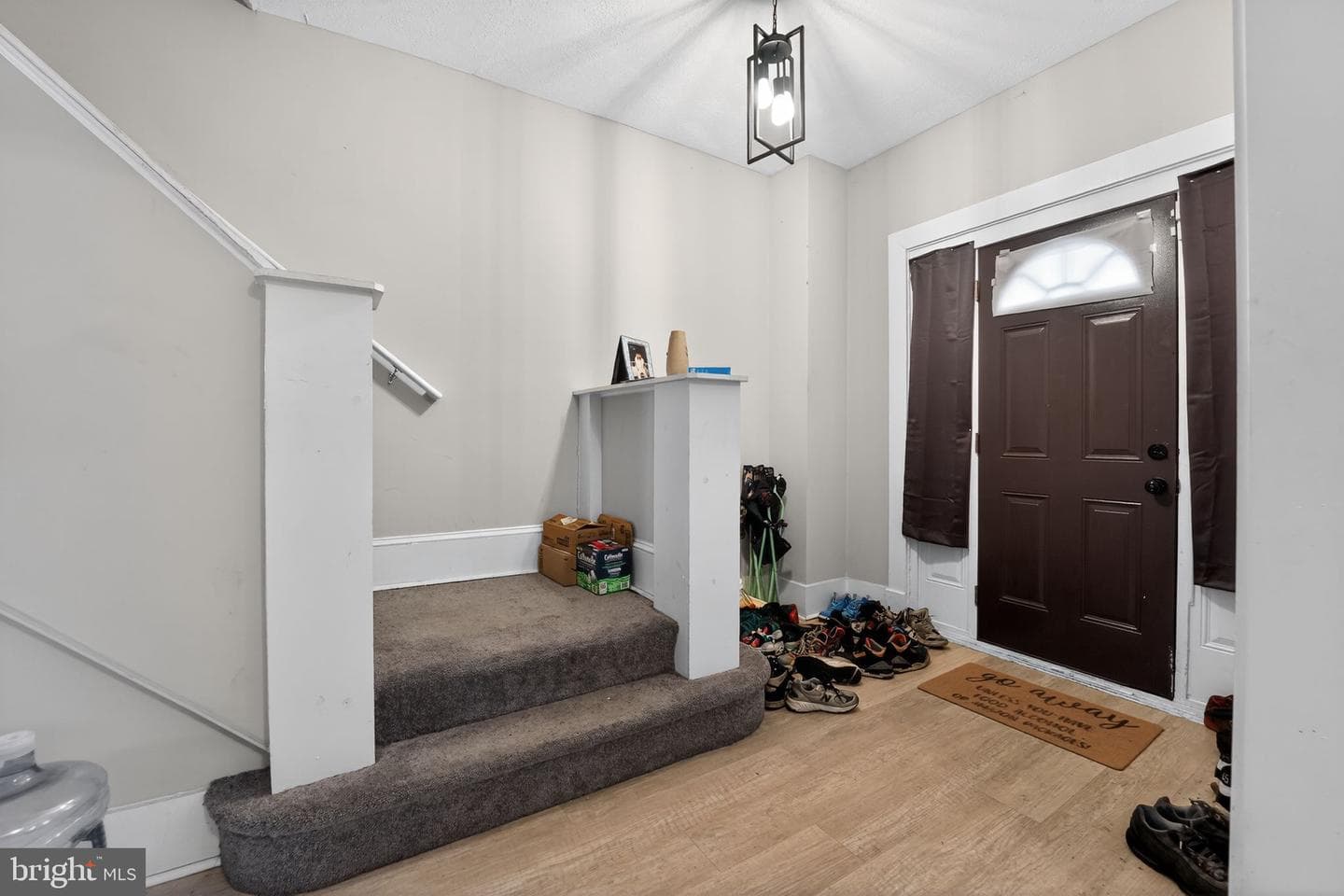 2483 Shirley Avenue photo 2