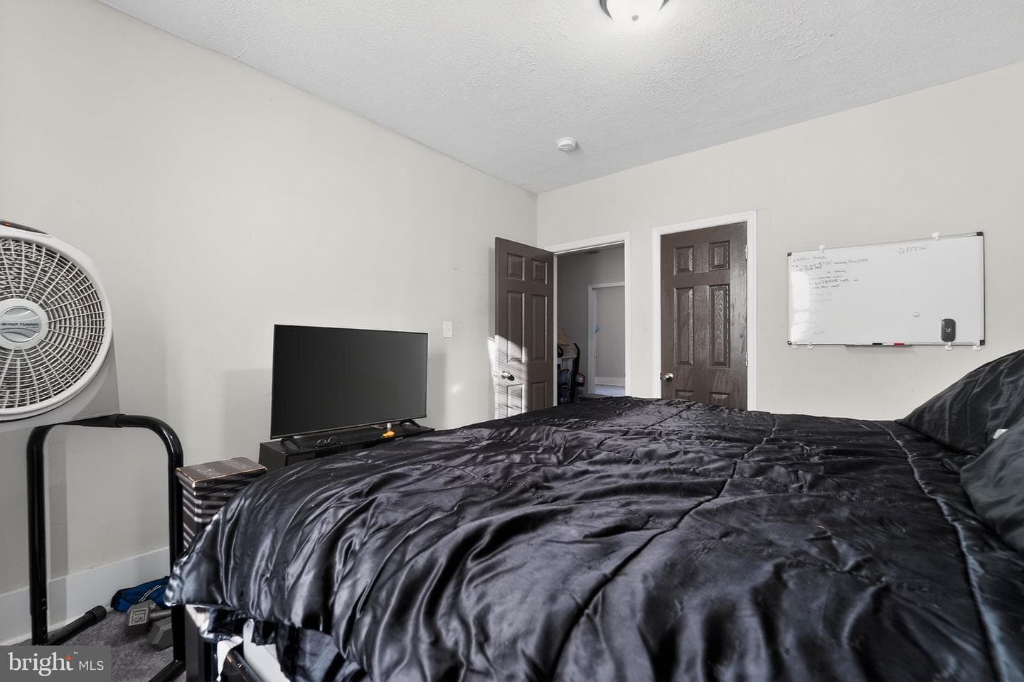 2483 Shirley Avenue photo 24