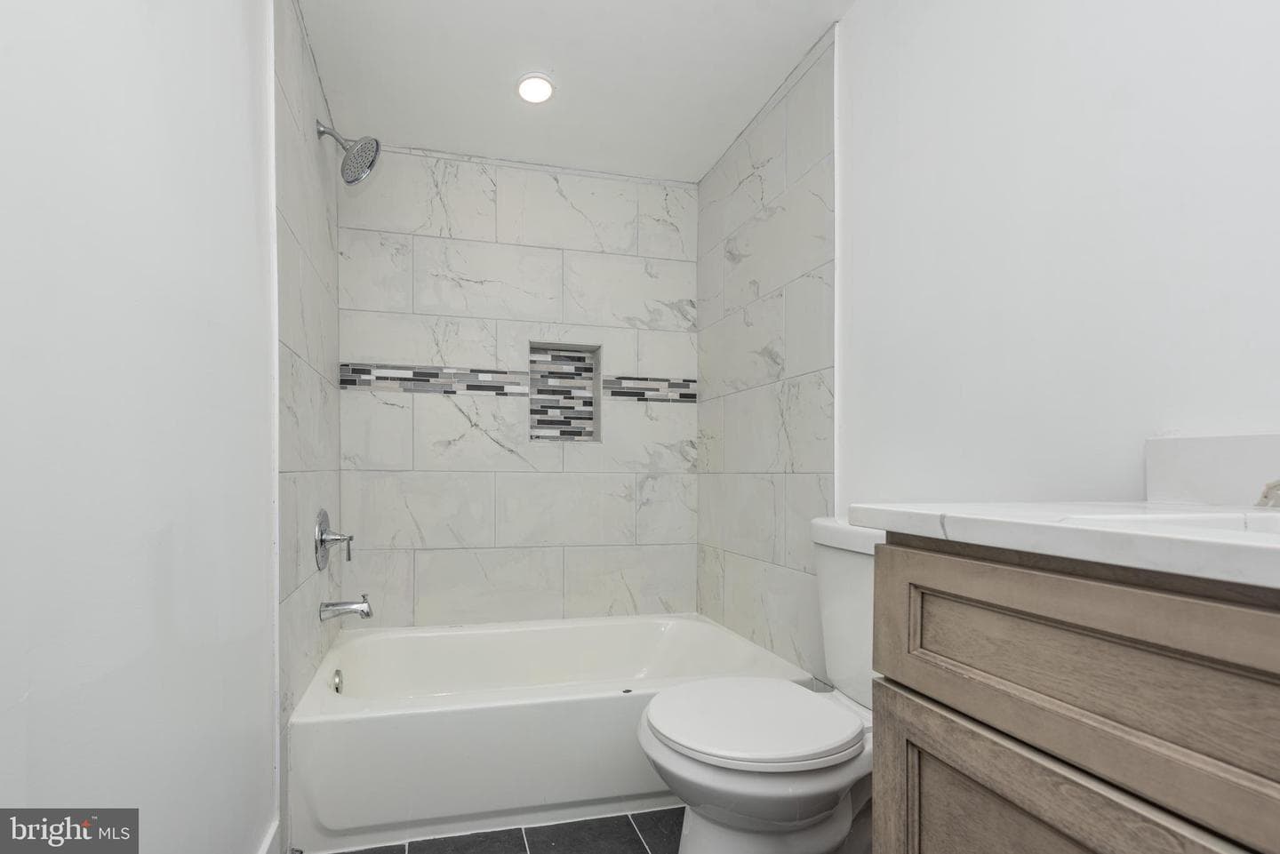 1007 N Mount Street photo 19