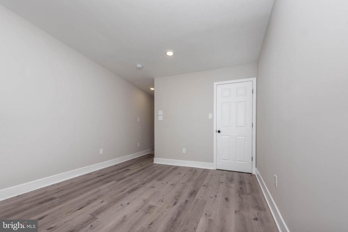 1011 N Mount Street photo 15