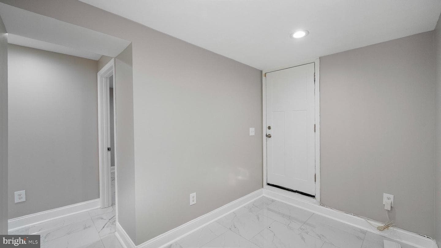 5421 Remmell Avenue photo 30