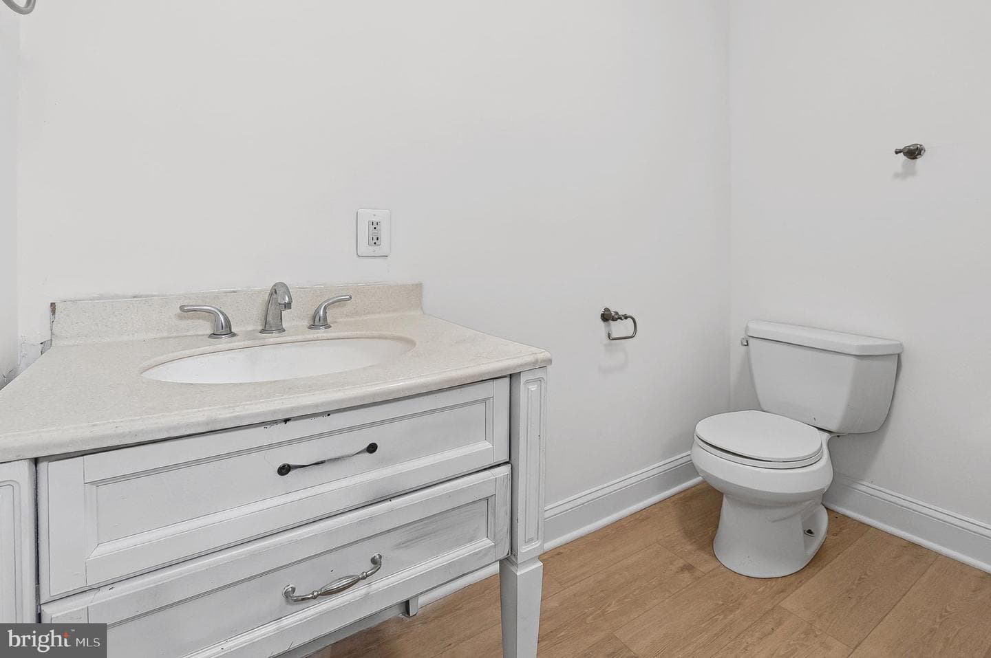 2316 Cedley Street photo 9