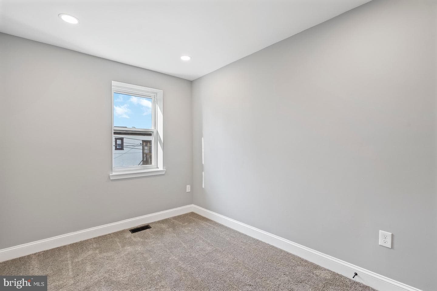 5422 Narcissus Avenue photo 27