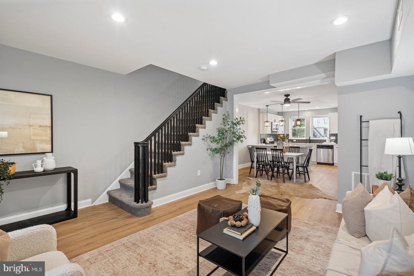 5422 Narcissus Avenue photo 8