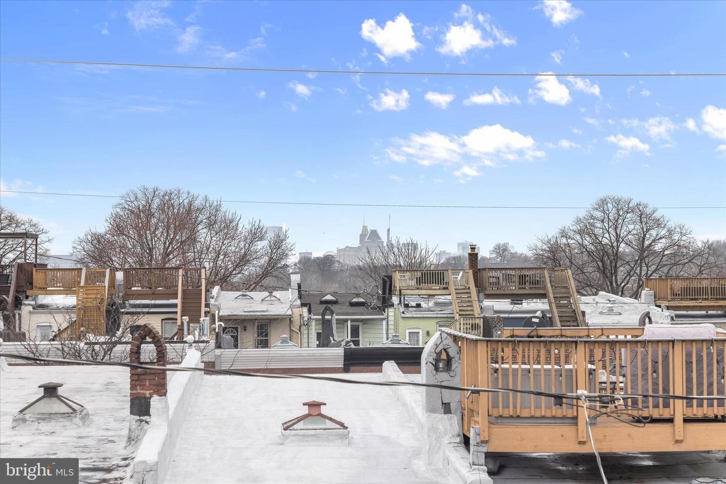 264 S East Avenue photo 39