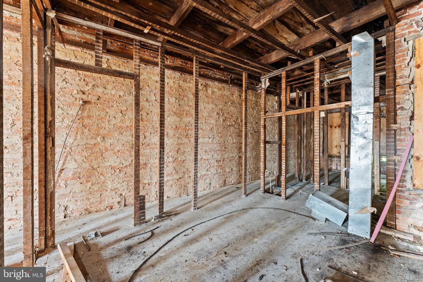 809 Appleton Street photo 11
