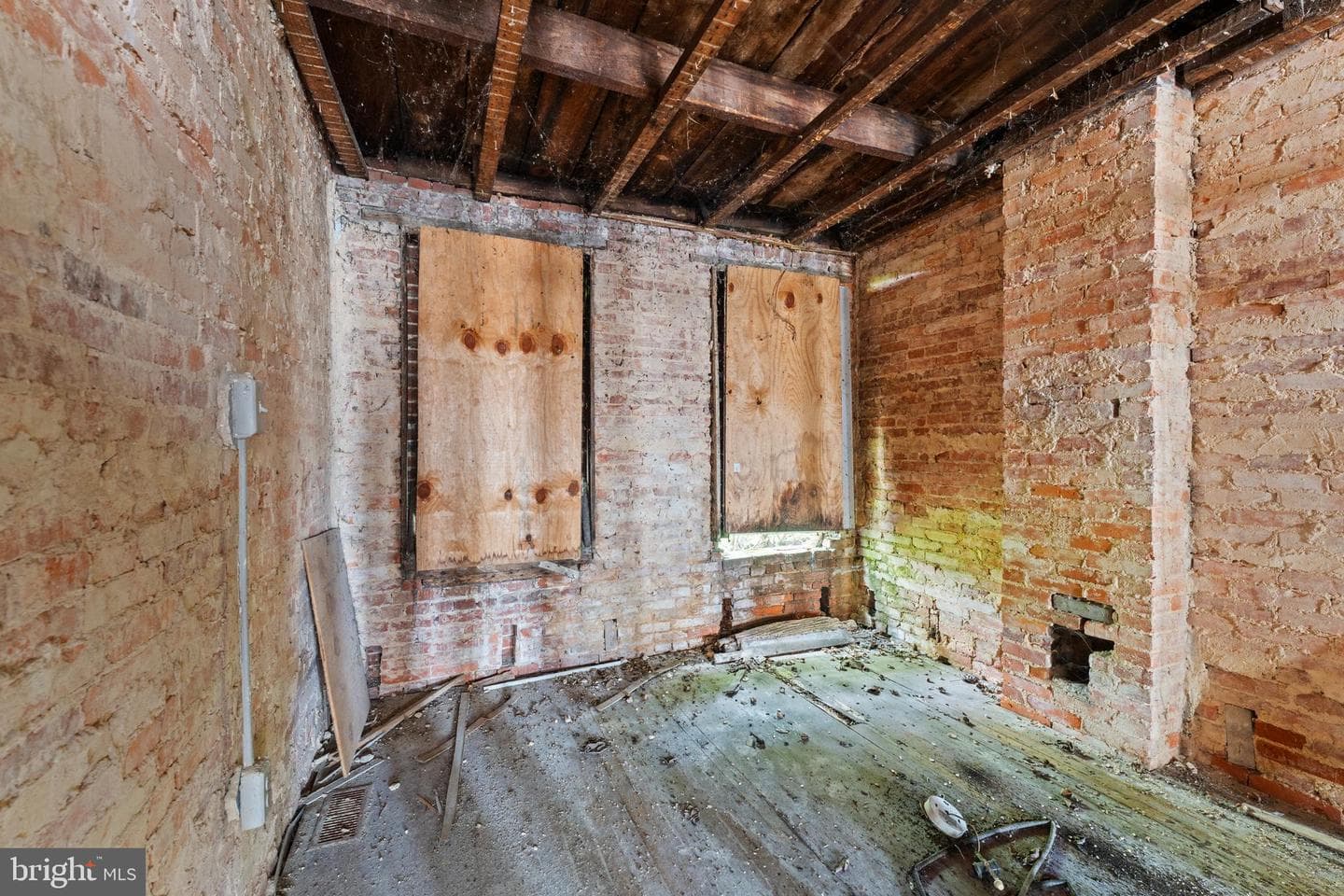 809 Appleton Street photo 15