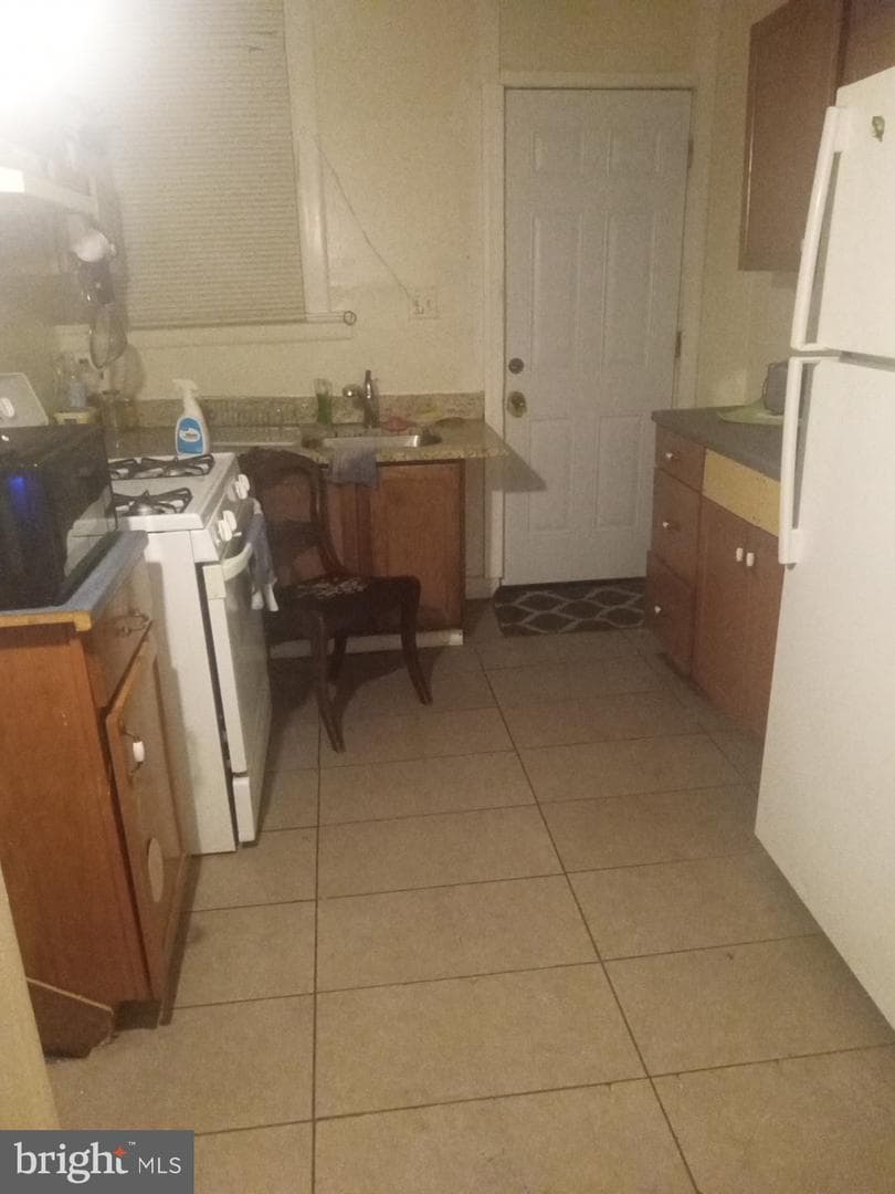 2453 Washington Boulevard photo 19