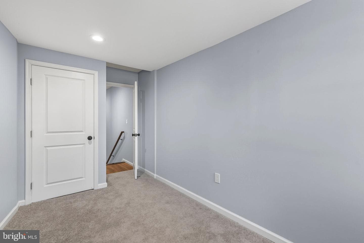 1618 N Regester photo 17