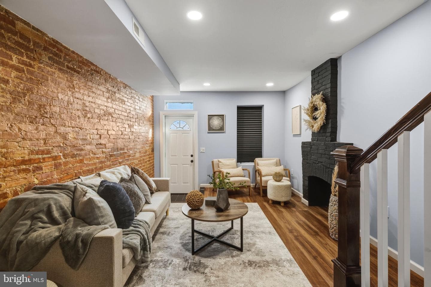 1618 N Regester photo 8