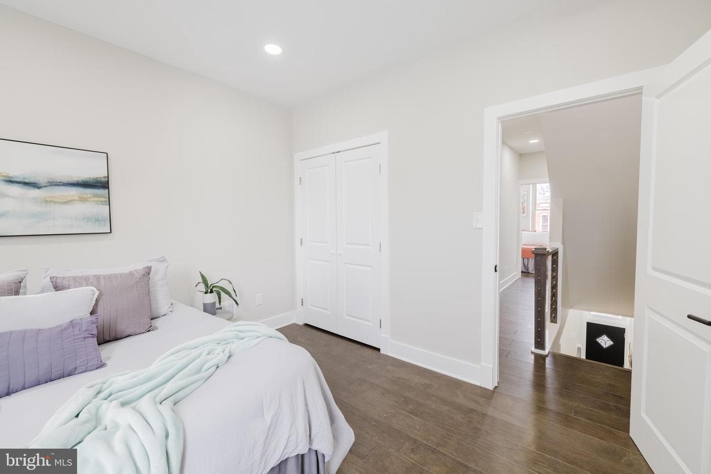 536 Laurens Street photo 15