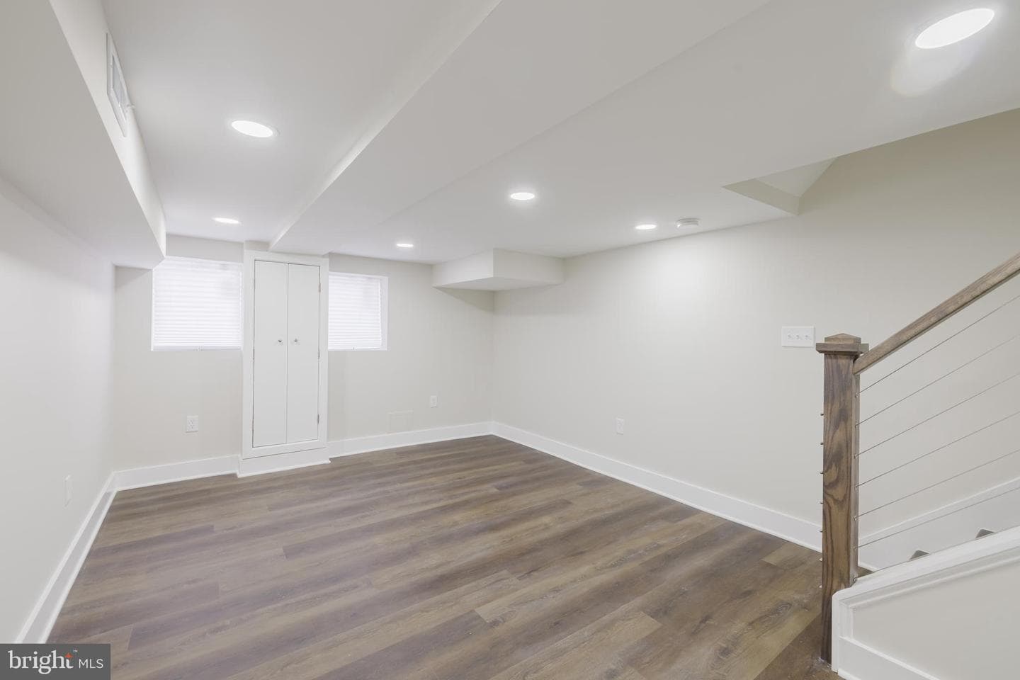 536 Laurens Street photo 25